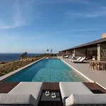 Villa Apollo Yard *