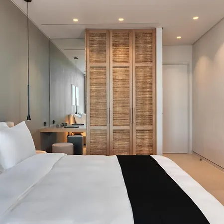 Apollo Yard Villa *